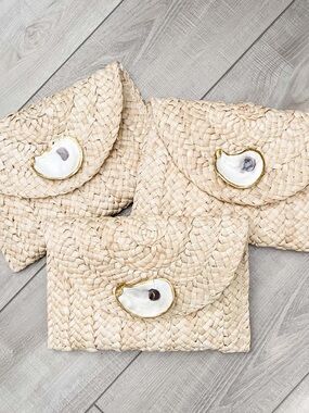 Handwoven Natural Straw Clutch with Shell Accent